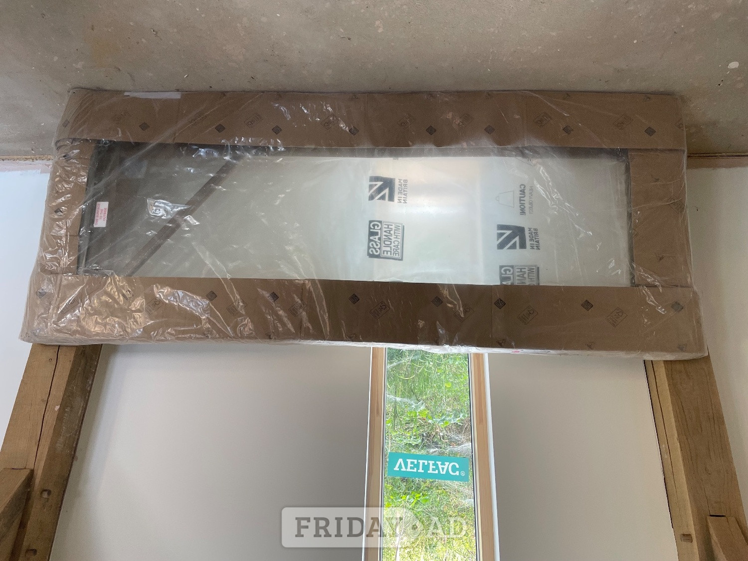 SOMMER SOW 90 Glass shower panel Brand NEW in Bury St. Edmunds