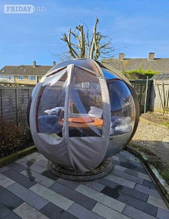 Ornate Garden rotating garden seating pod, Good condition,no leak