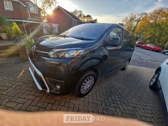 Toyota proace verso 2 ltr. Diesel, 9 seater