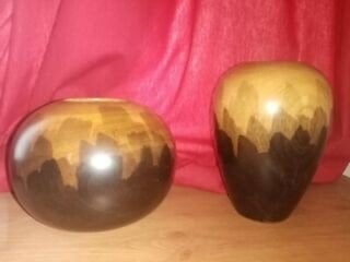 2 wooden bowl/vases