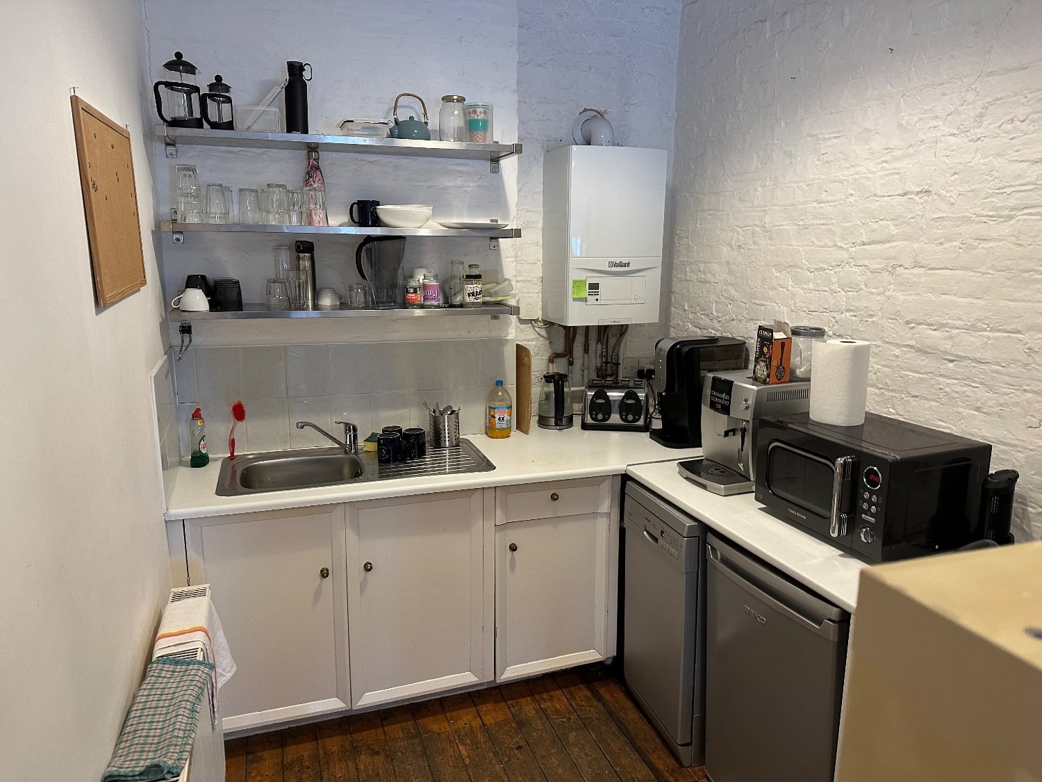 Brighton Stunning Top Floor office in Historic North Laines Bldg 6/7 Peopl
