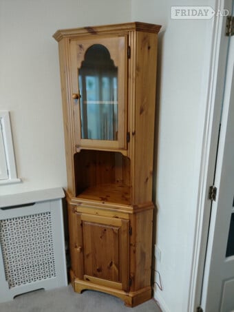 Ducal Victoria pine corner unit.