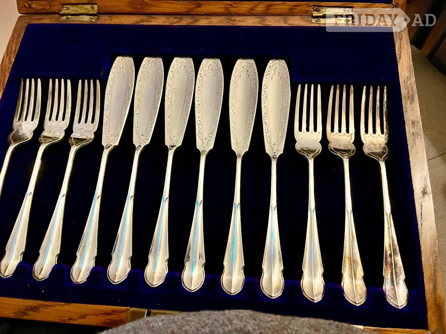 Eastbourne Boxed Silver Flatware Cutlery by W & R Sorley 