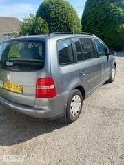 [ berth ]Volkswagen Touran 7 seater