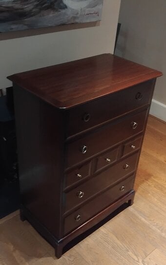 2 Chests Stag Minstrel Drawers