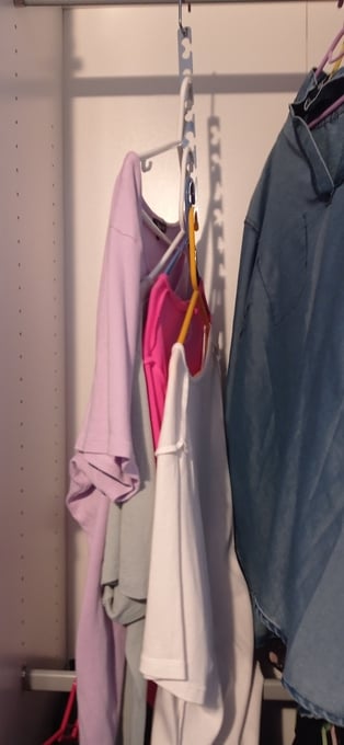 8 metal space saving hangers see discription