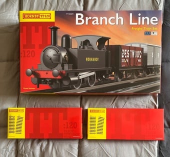 Hornby Branch Line Freight Train Set gauge TT:120 & Track Packs