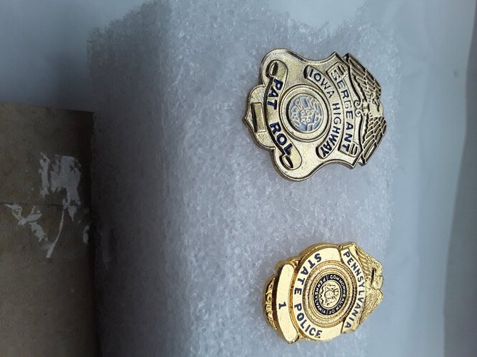 Vintage  American Police  Pin Badges  (4)
