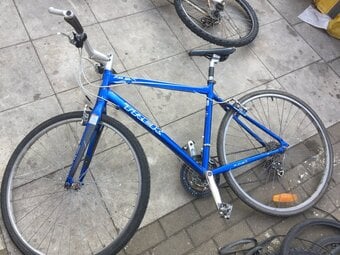 elec LADY GENTS BIKE GT specialized Carr-era, Marin, Giant,
