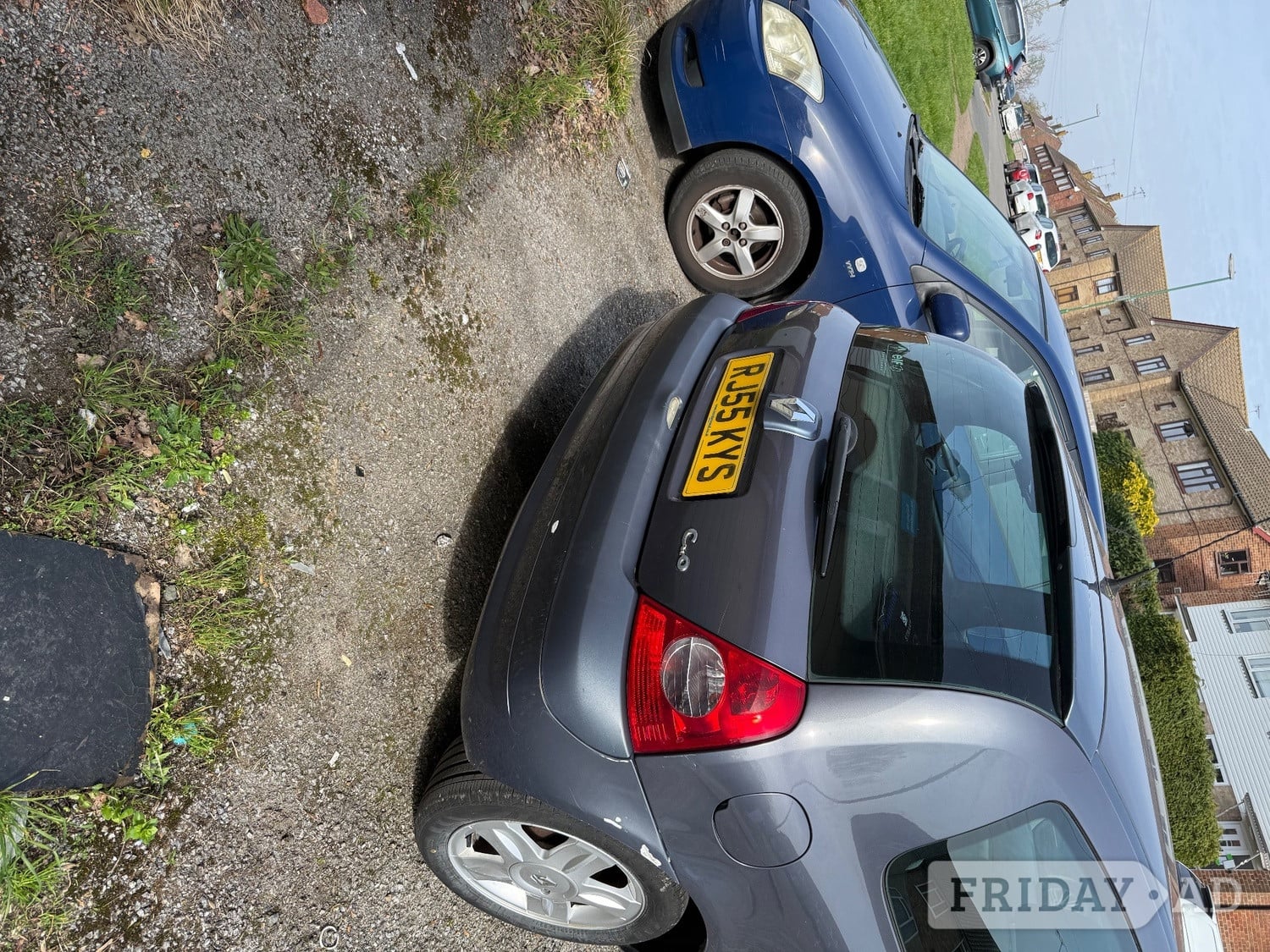 [ berth ]Renault Clio