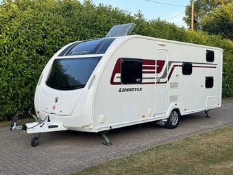 Swift Lifestyle 6 2014 6 Berth Caravan with Motor Movers and Fixed Bunk Beds