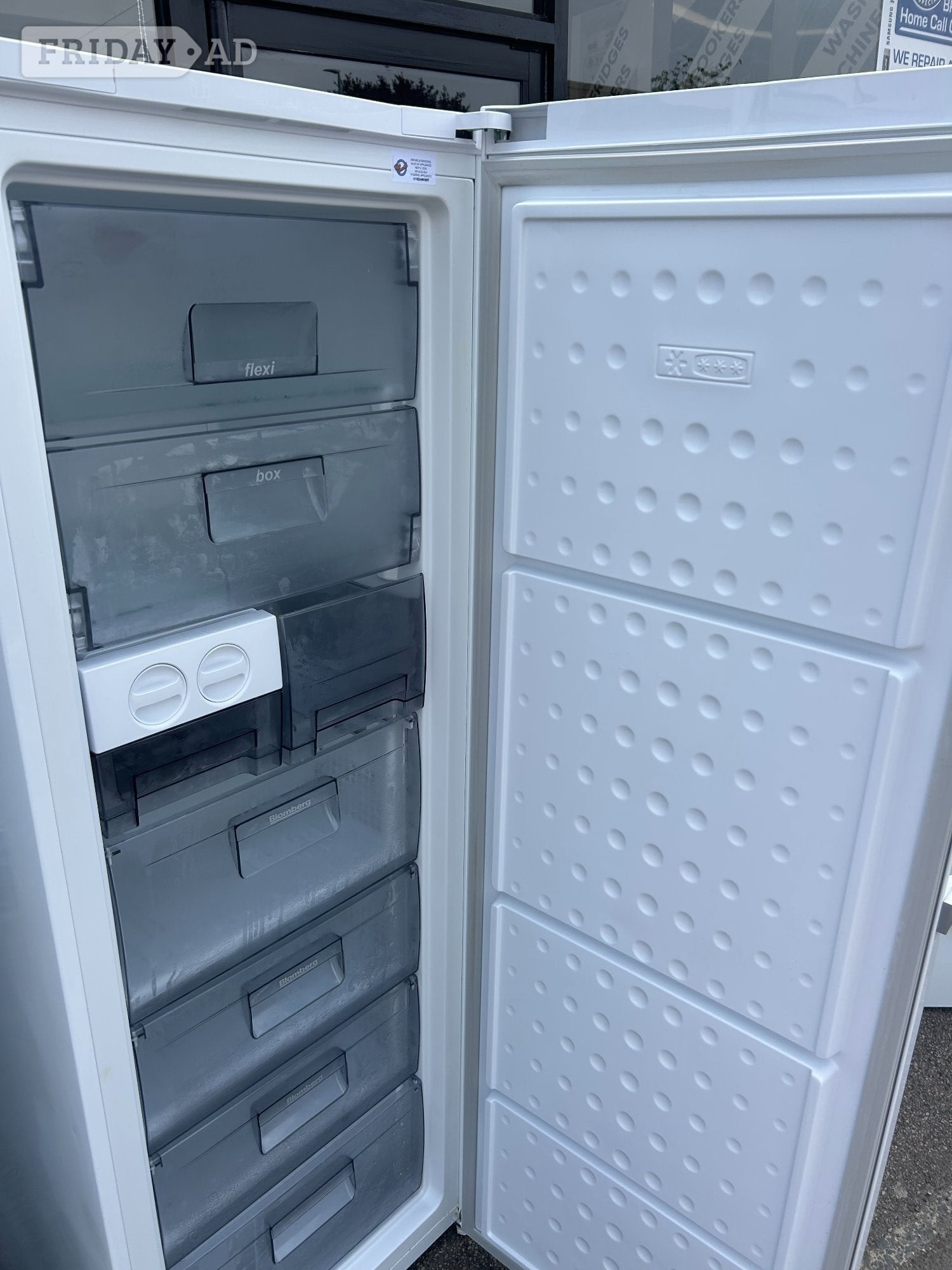 BLOMBERG TALL FREEZER