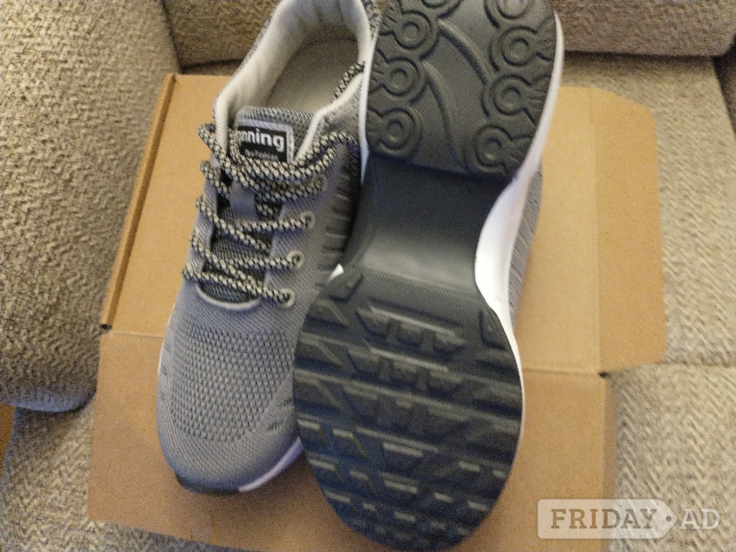 Classis womens air Running trainers. 
