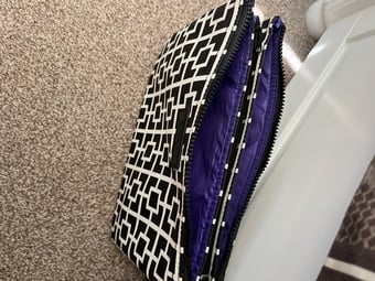 Ladies wash bag 