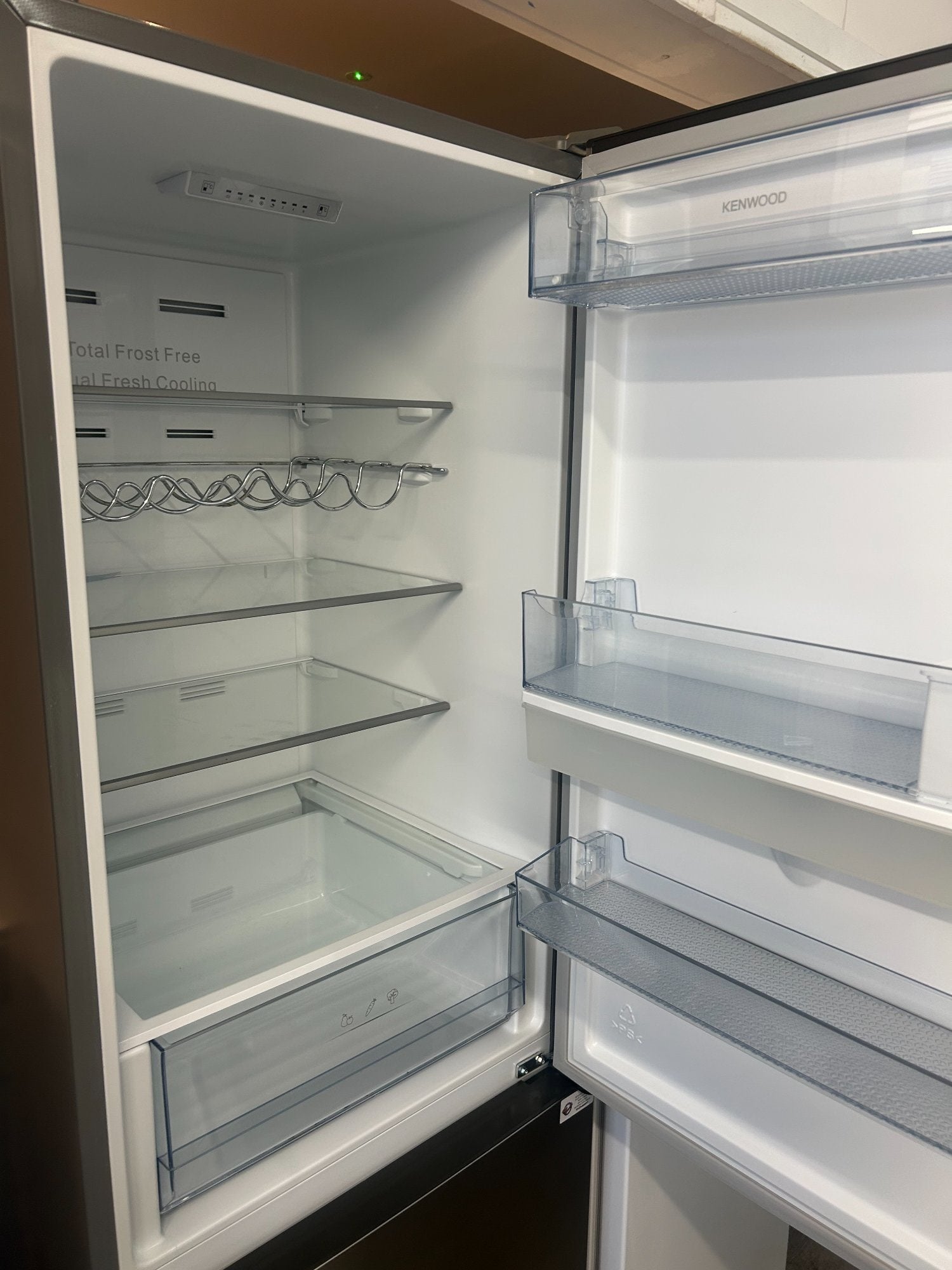 KENWOOD 60/40 FRIDGE FREEZER