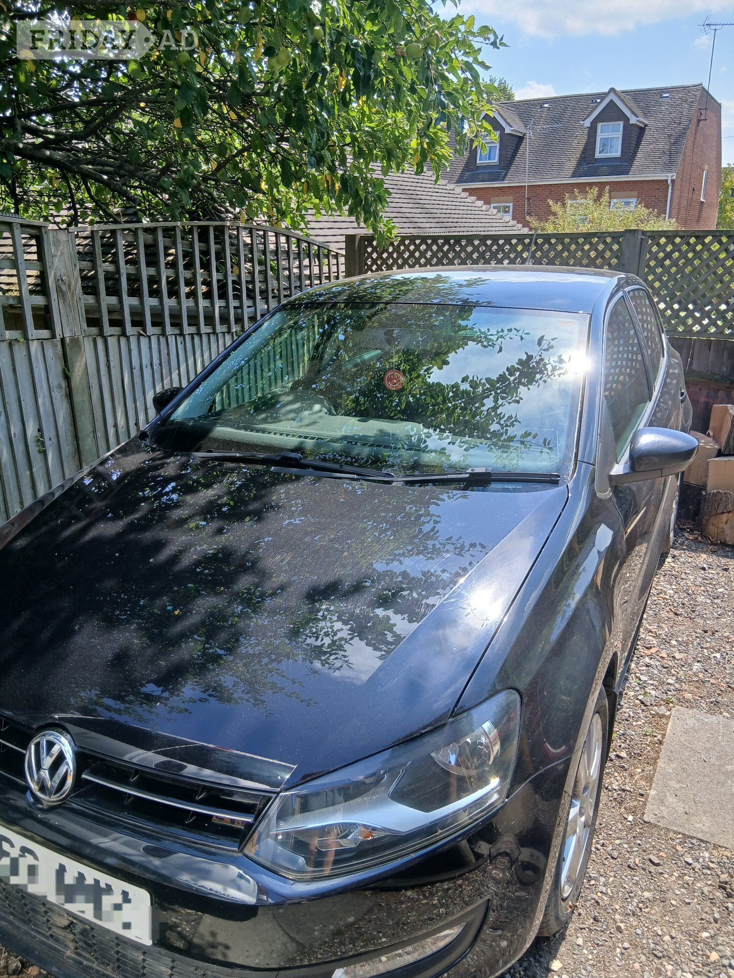 VW Polo 4-door saloon in Reading