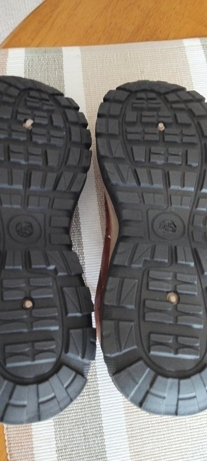 Size 45  (10 ) mens casual brown shoes, Brand New , Never Worn !!