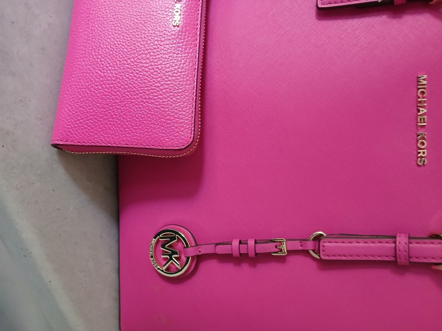 Mk bag and purse sets Tunbridge wells no scammers  - Clothing, Footwear & Accessories in Tunbridge Wells