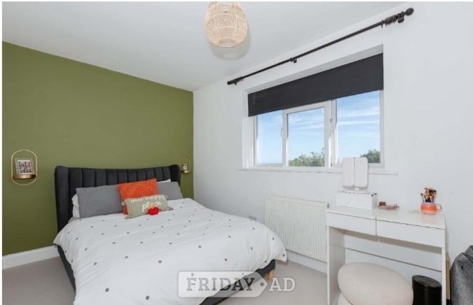 Double Room to Rent in Lancing – Bills Included in Lancing
