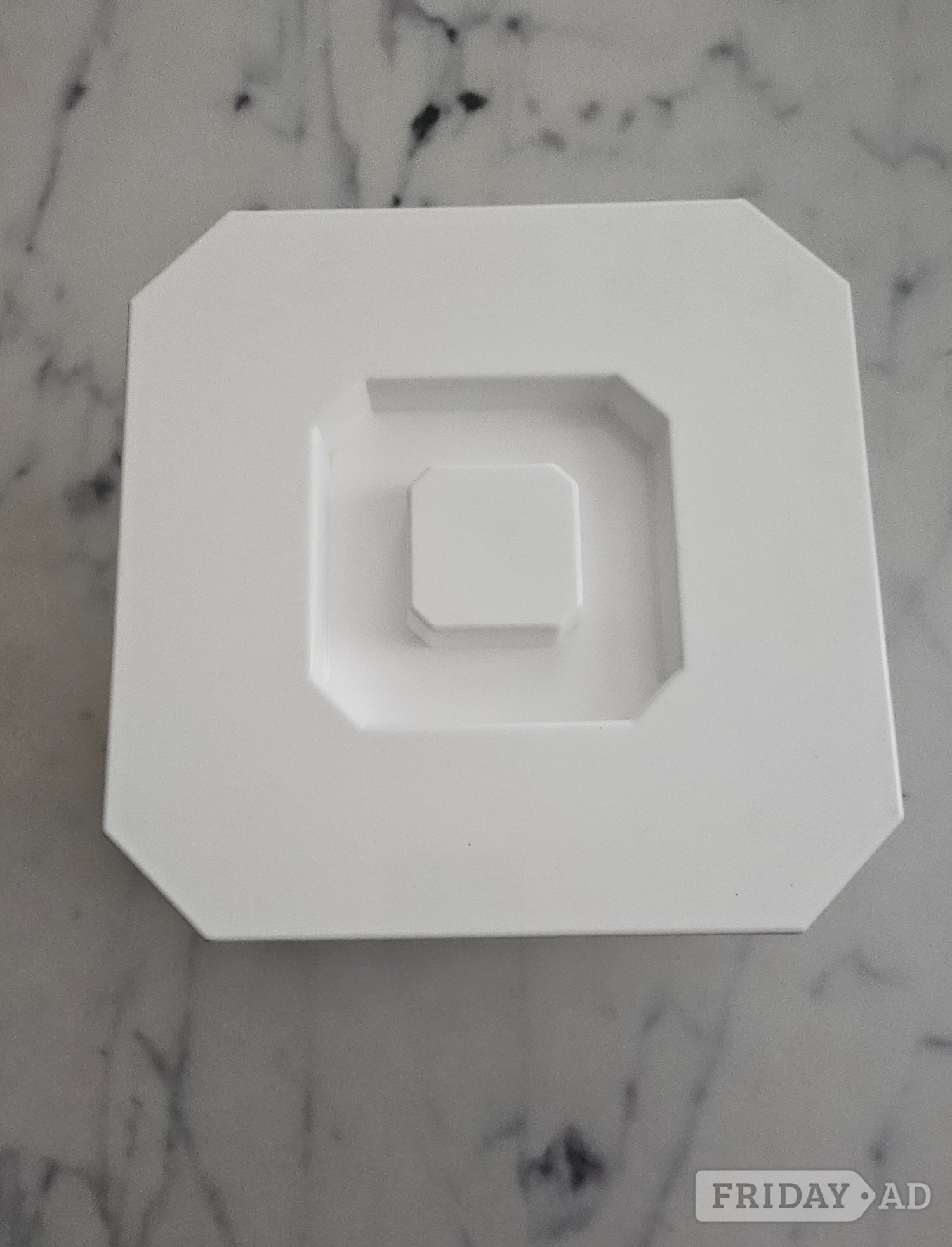 White plastic ice bucket. in Hove