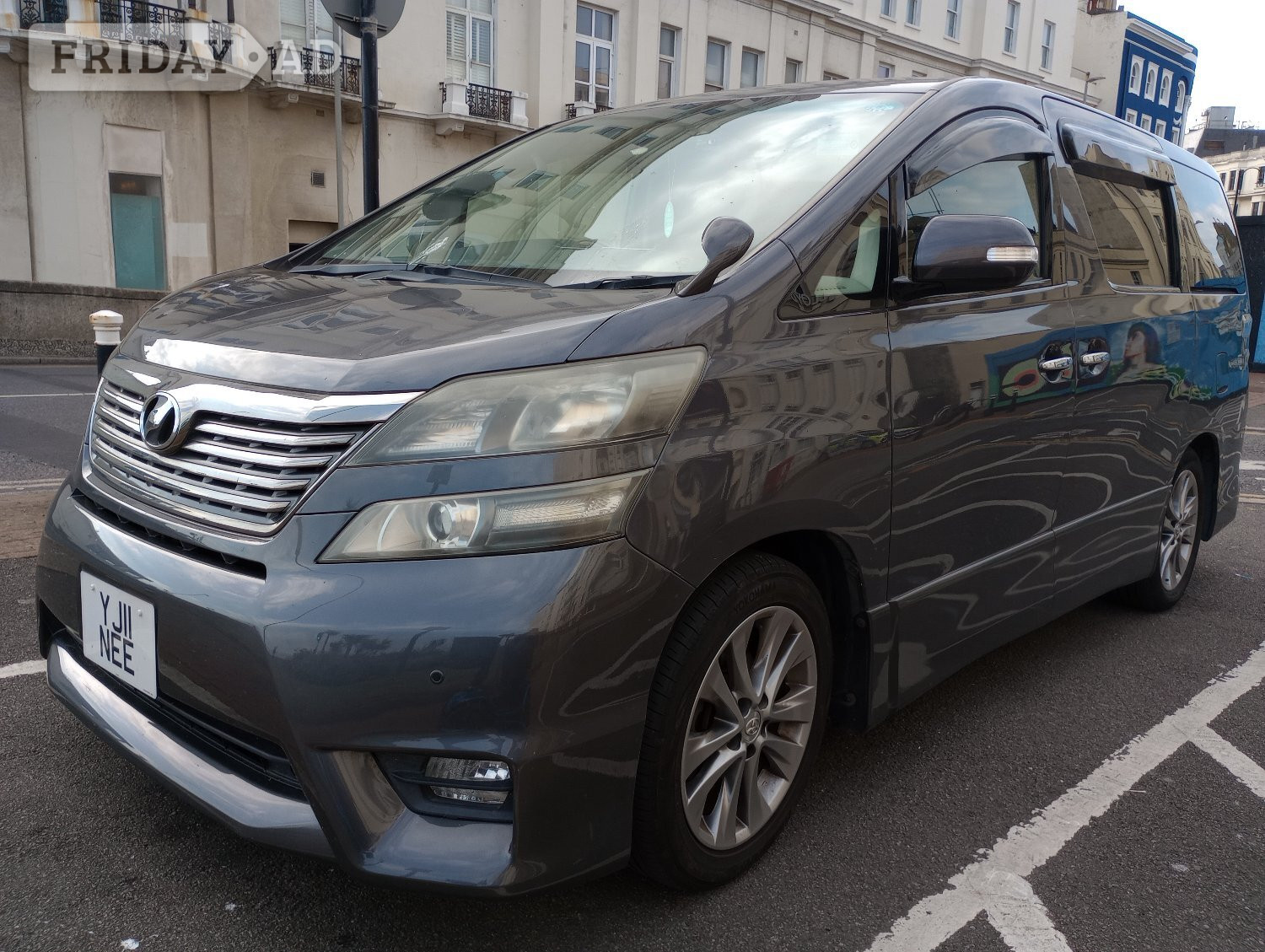 Toyota Vellfire MPV in Bexhill-On-Sea