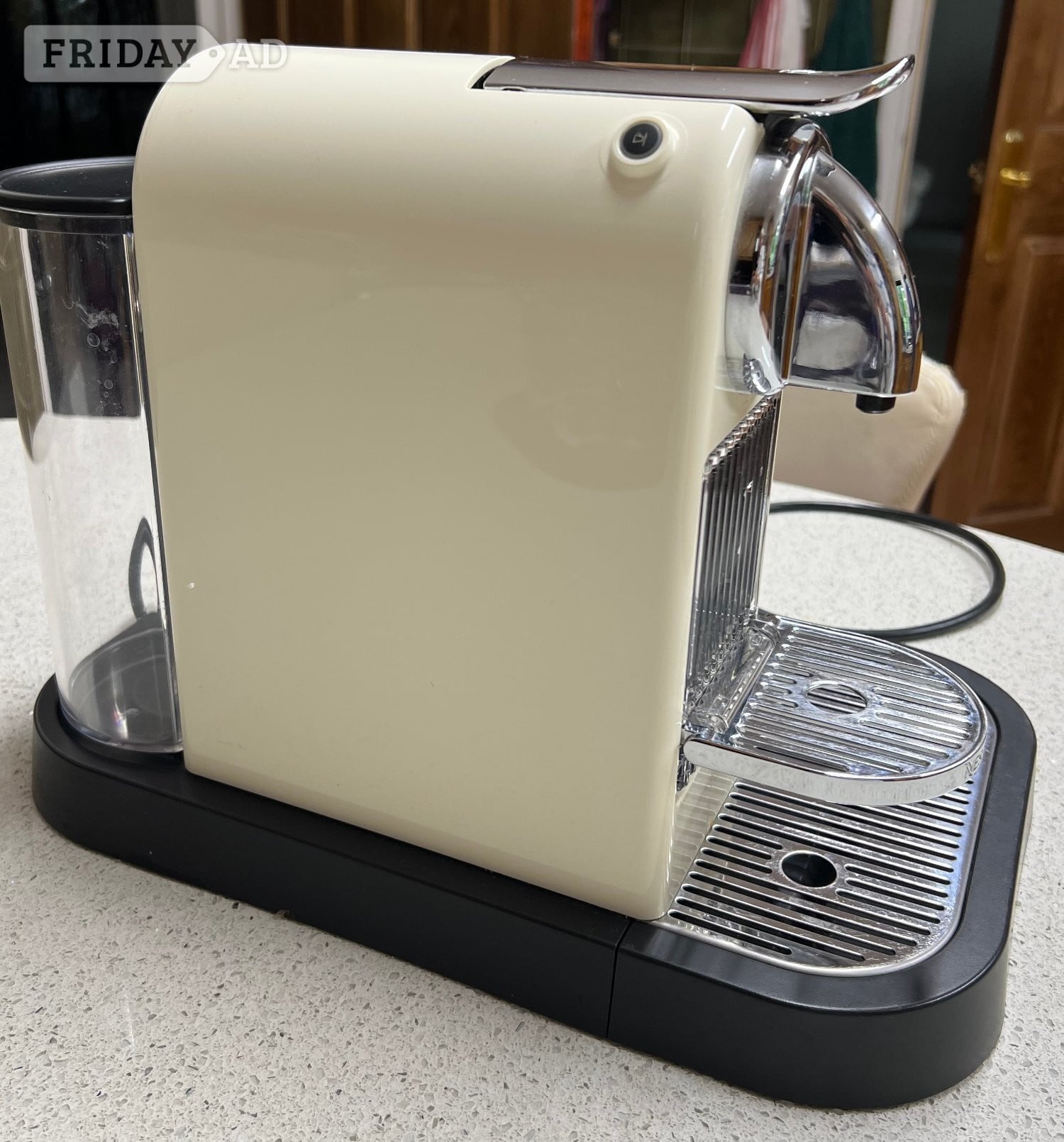 Magimix (Nespresso) Coffee machine with milk frother. in Crowborough