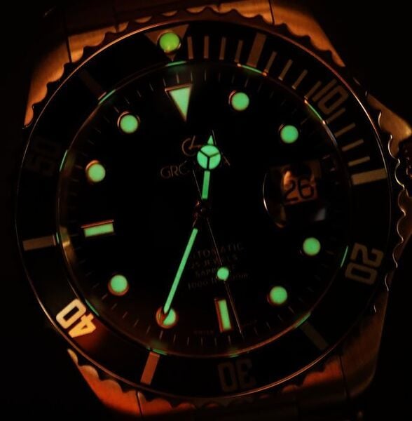 Grovana - Revue Thommen divers watch. - Clothing, Footwear & Accessories in Worthing