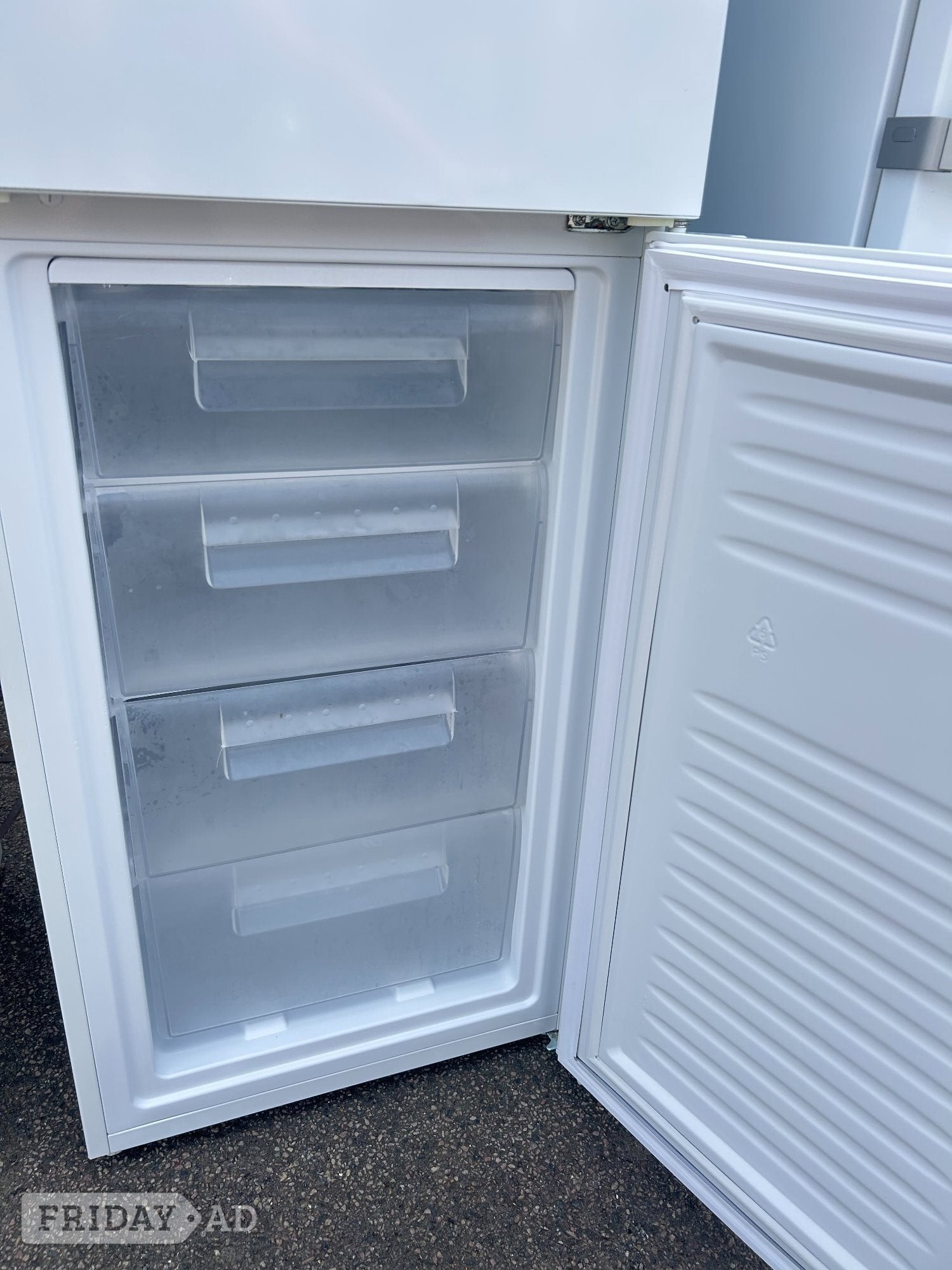 St. Leonards-On-Sea INDESIT- 60/40 FRIDGE FREEZER