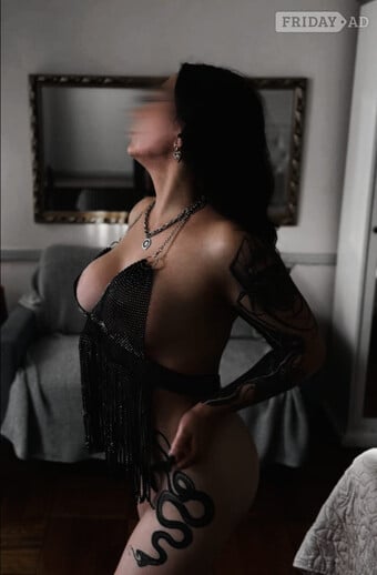 Dalia 🩷 Heavenly Erotic Naked Tantric B2B Massage 🩷 