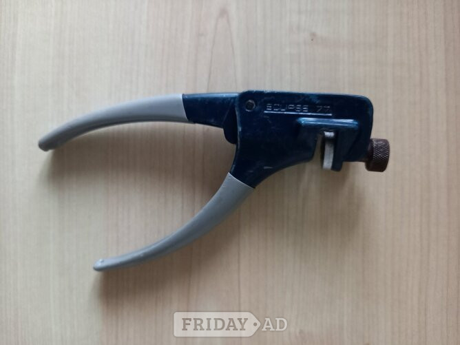 Bexhill-On-Sea Eclipse 77 saw blade tooth setter