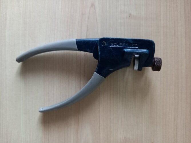 Bexhill-On-Sea Eclipse 77 saw blade tooth setter