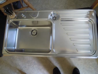Franke Largo LAX 614 LHD sink complete with accessories