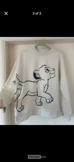 Lion King Disney sweatshirt