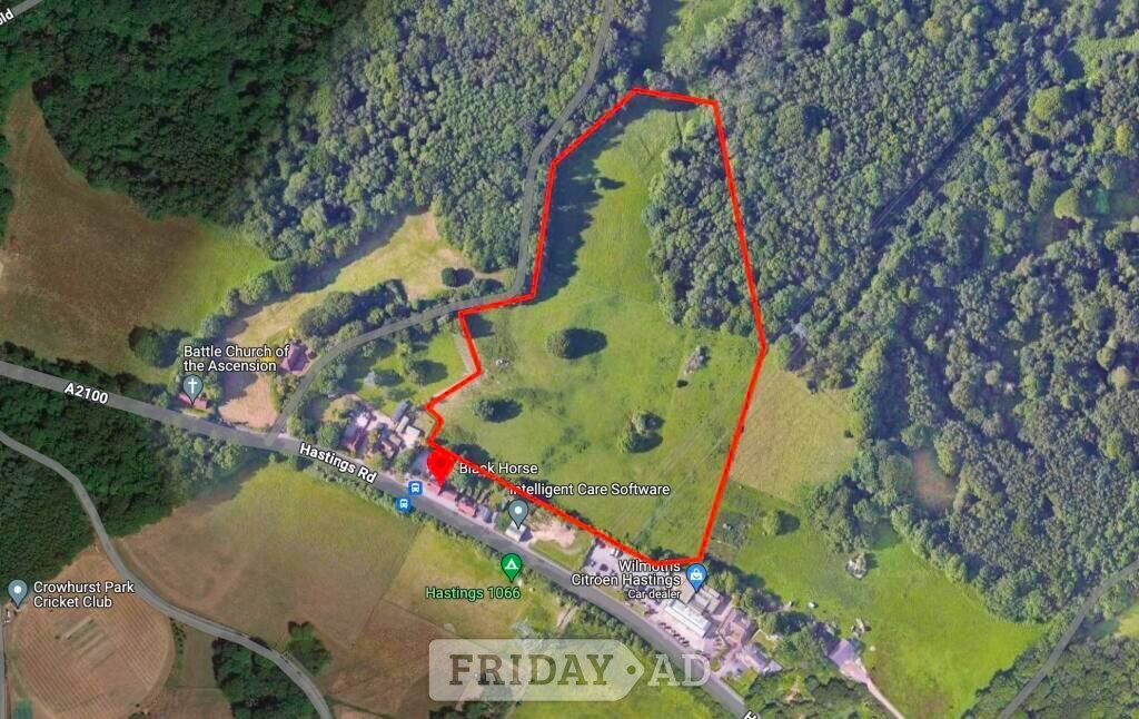 Battle 14 acres of pasture and 4 stables. Battle. 