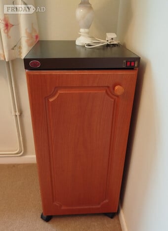 FREE Vintage Belling hot cabinet to keep serving dishes warm